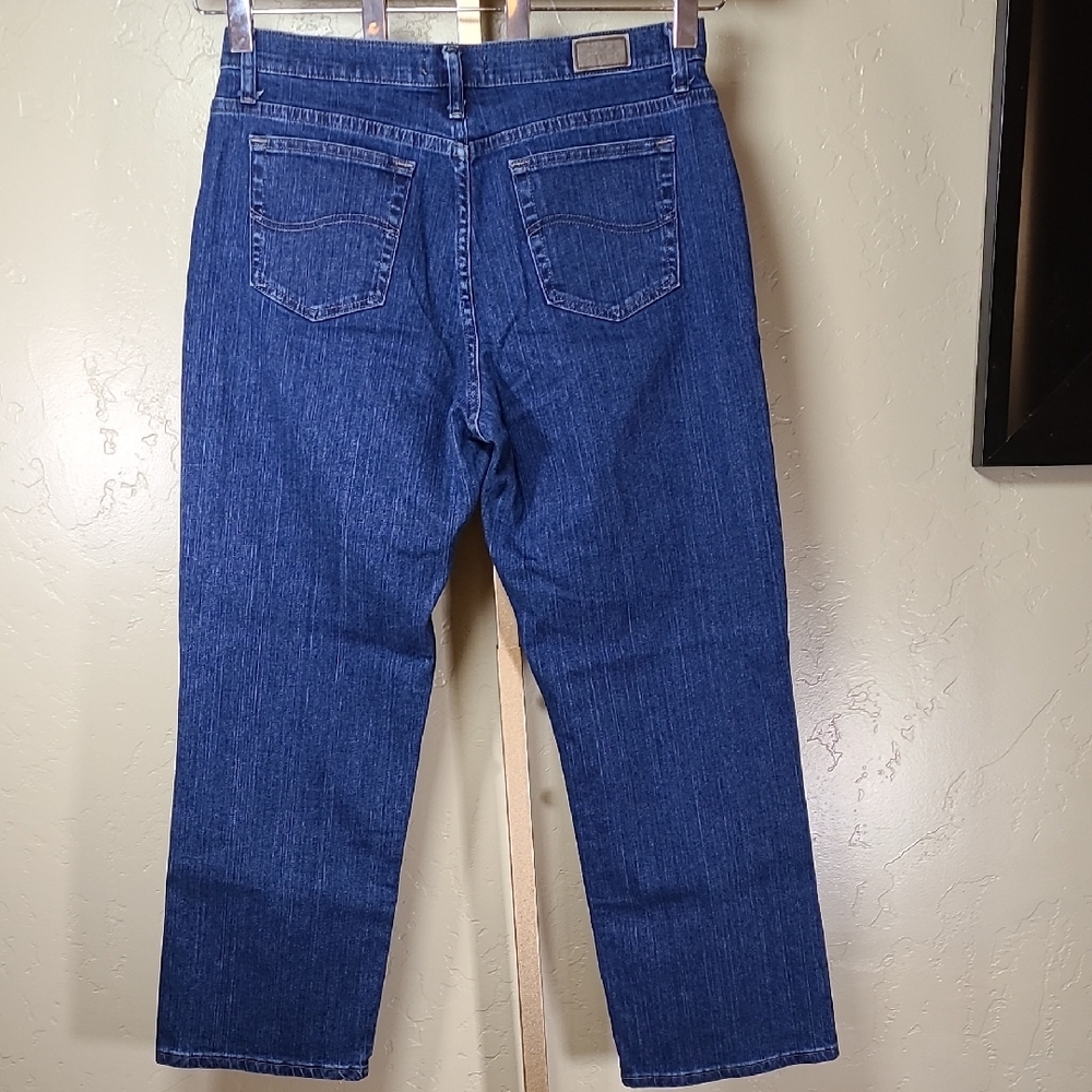 Lee Women's Relaxed Straight Leg Dark Blue Jeans Size 14 Short - Picture 6 of 13